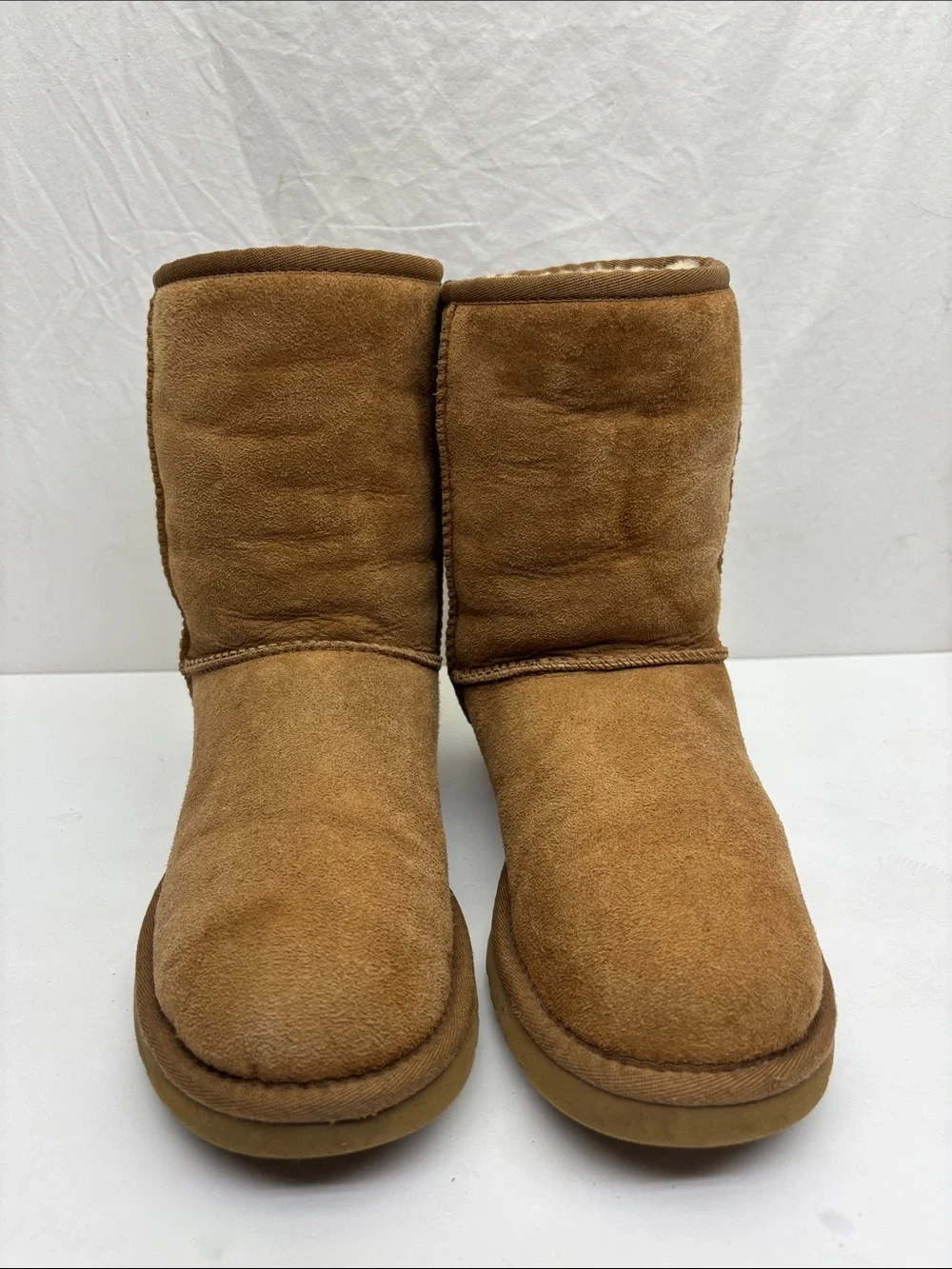 UGG Classic Short Boots size 7 women’s, box 67